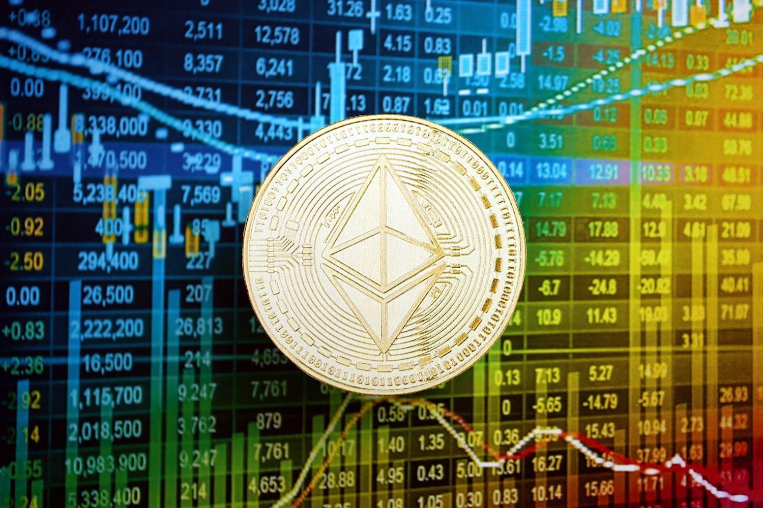 富达寻求将其9亿美元FETH基金100%用于以太坊质押
